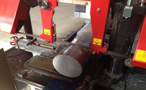 阳春卧式带锯床加工时出现明显振荡如何排查？